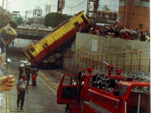 El día que una pesada locomotora diesel cayó en el túnel de Haedo